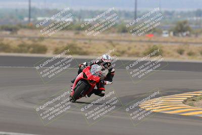 media/Sep-10-2022-SoCal Trackdays (Sat) [[a5bf35bb4a]]/Turn 11 (11am)/